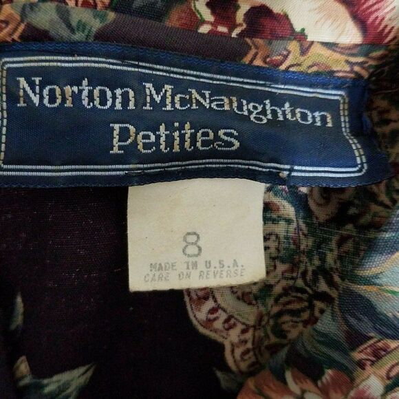 VINTAGE Norton McNaughton Pleated Skirt And Blouse With Floral Design 8P Petite - Picture 4 of 11
